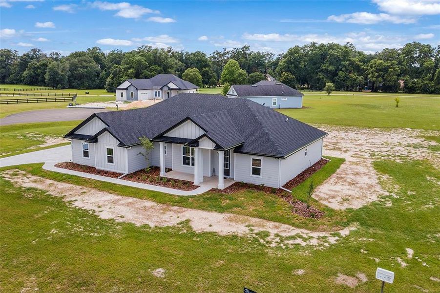 Exterior details and patio area of a home in , Lake City (Image 21).