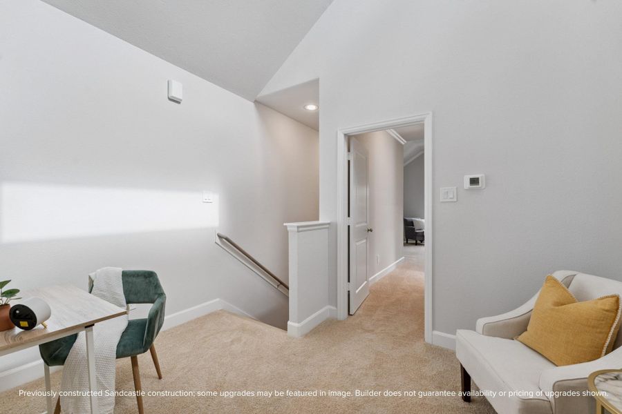 Versatile Upstairs Loft – This bright and open loft offers endless possibilities, whether you need a cozy retreat, a creative workspace, or a secondary living area to fit your lifestyle.