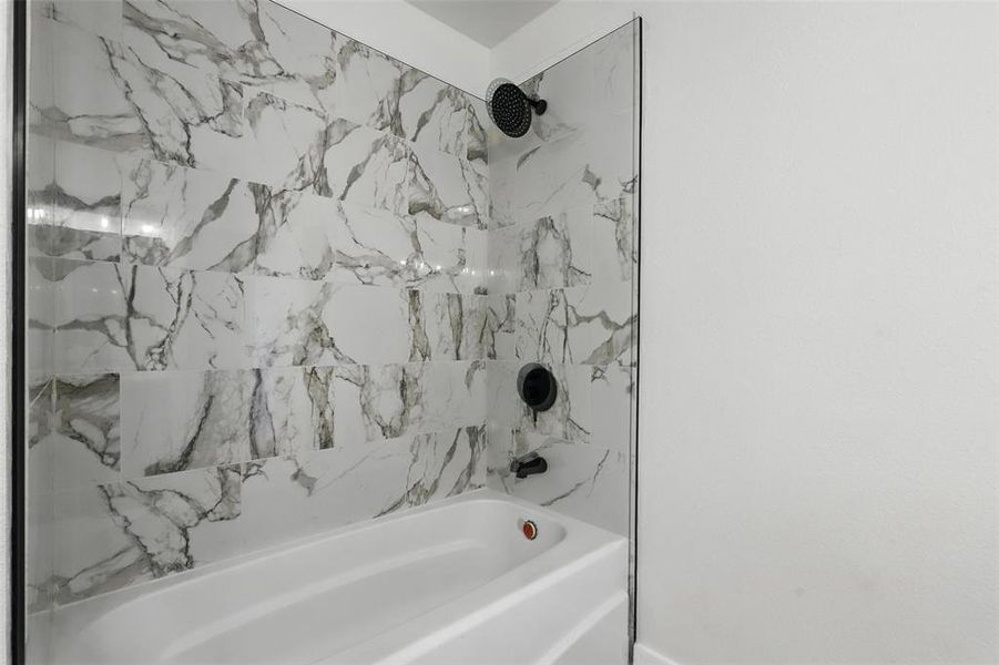 Close-up of interior finishes inside a home in , Granbury (Image 19).