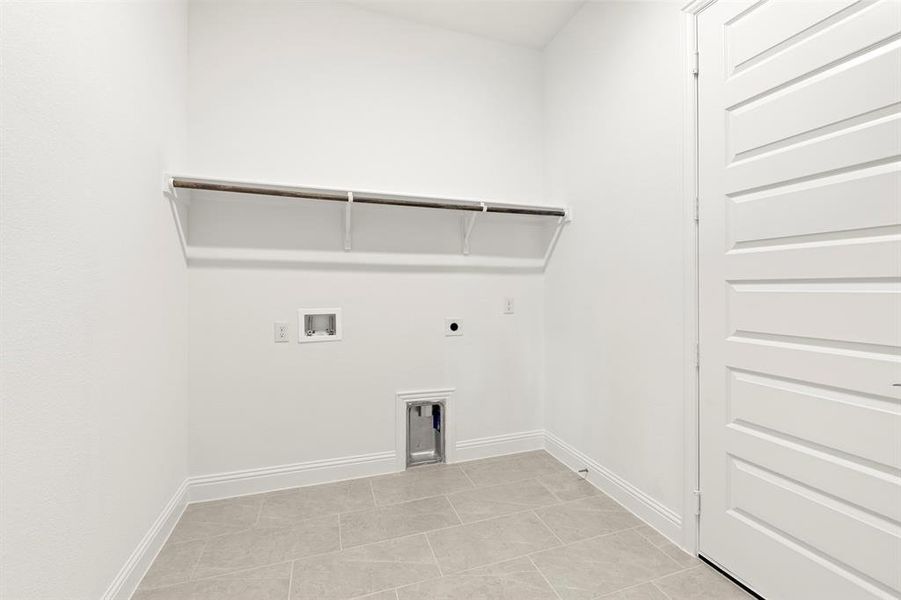 Spacious, unfurnished interior of a new home in Brookshire at Legacy Hills, Celina (Image 38).