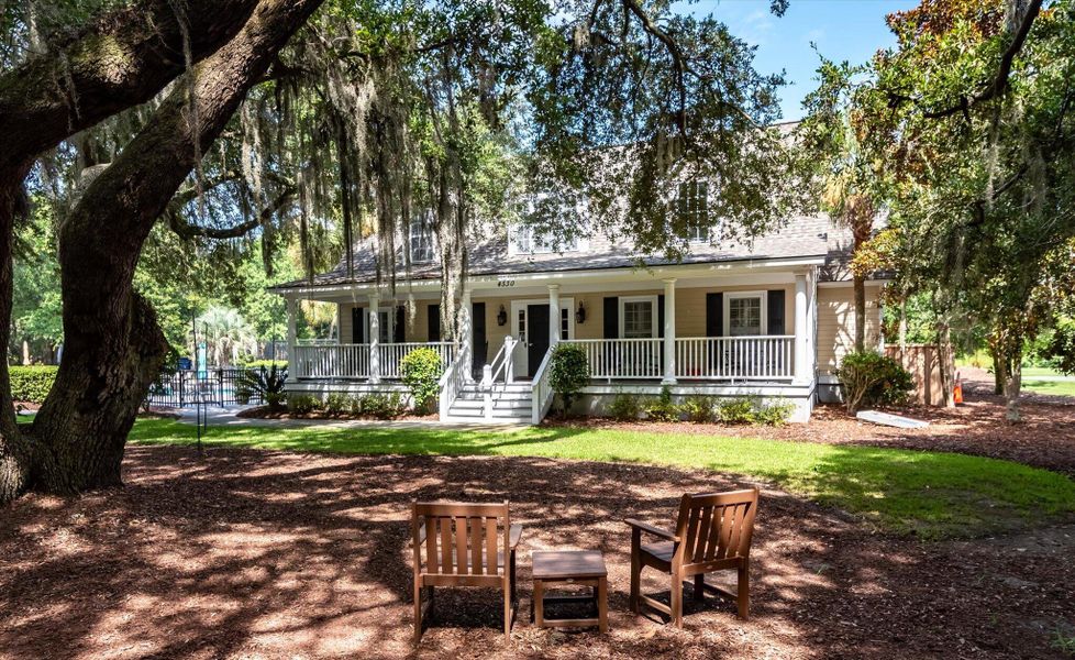 Exterior details and patio area of a home in Charleston Proper, Johns Island (Image 3).