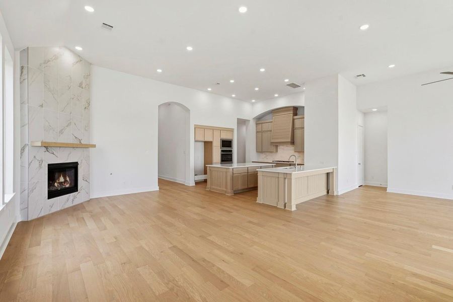 Dining Room open to Kitchen