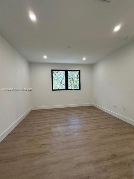Spacious, unfurnished interior of a new home in , Dania Beach (Image 21).