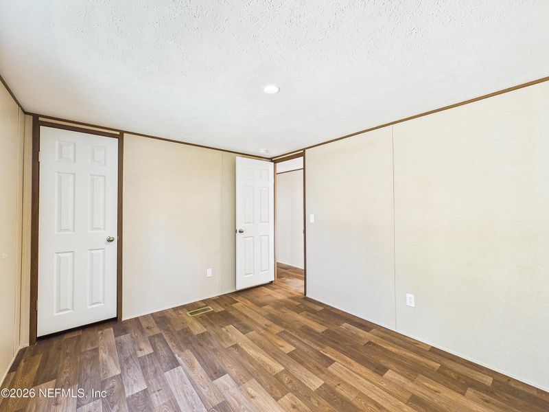 Spacious, unfurnished interior of a new home in , Hawthorne (Image 15).