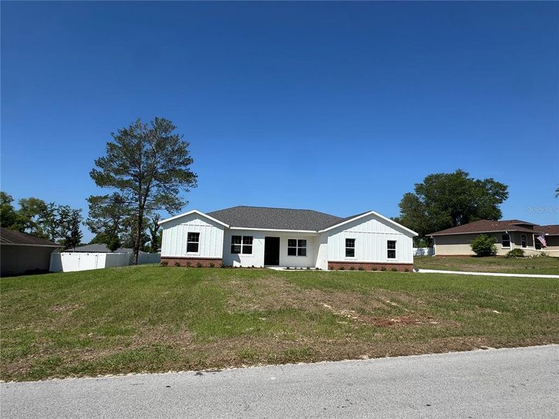 Image 52 of a home in .