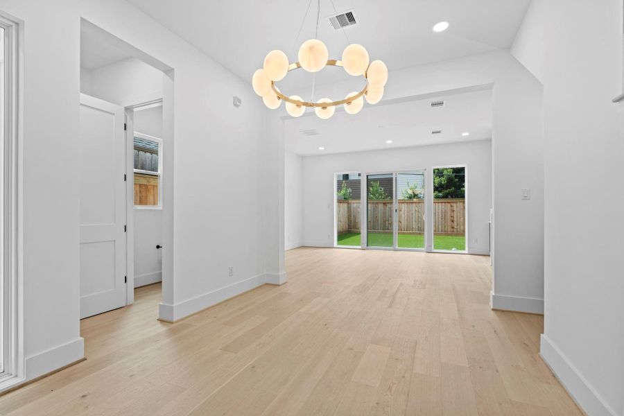 Spacious, unfurnished interior of a new home in , Houston (Image 14).
