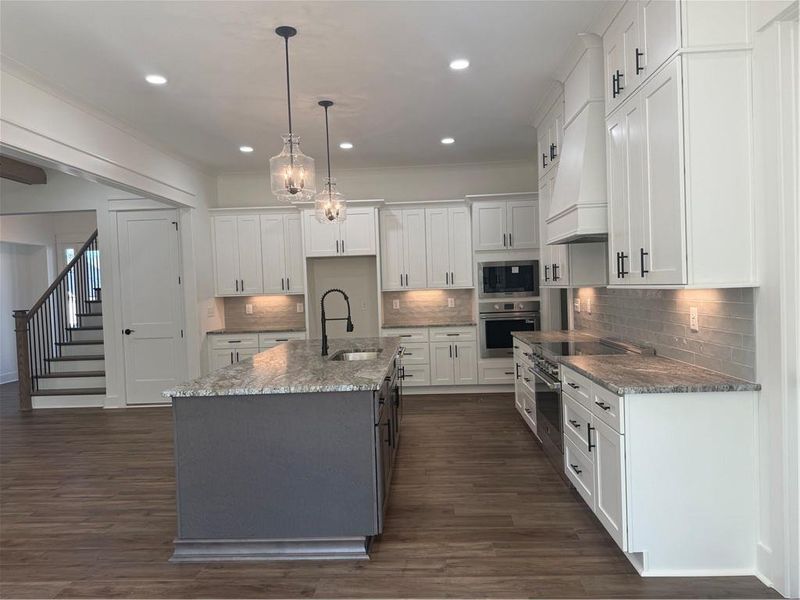 Furnished interior view inside a new home in , Waleska (Image 4).