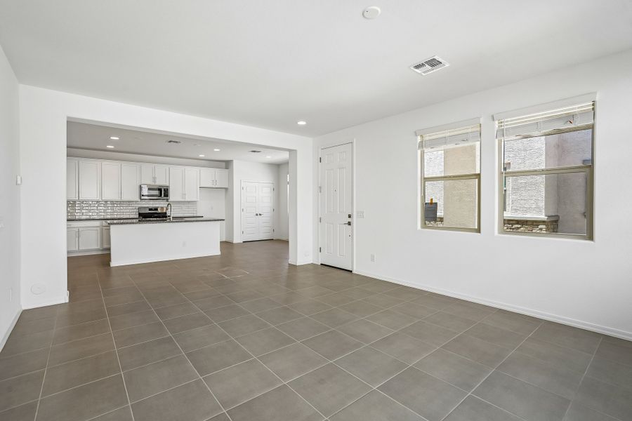 Spacious, unfurnished interior of a new home in Rancho Mercado, Surprise (Image 21).