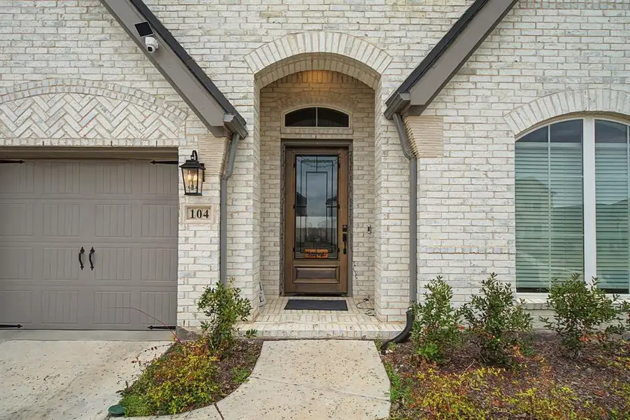 Exterior details and patio area of a home in North Sky, Celina (Image 3).