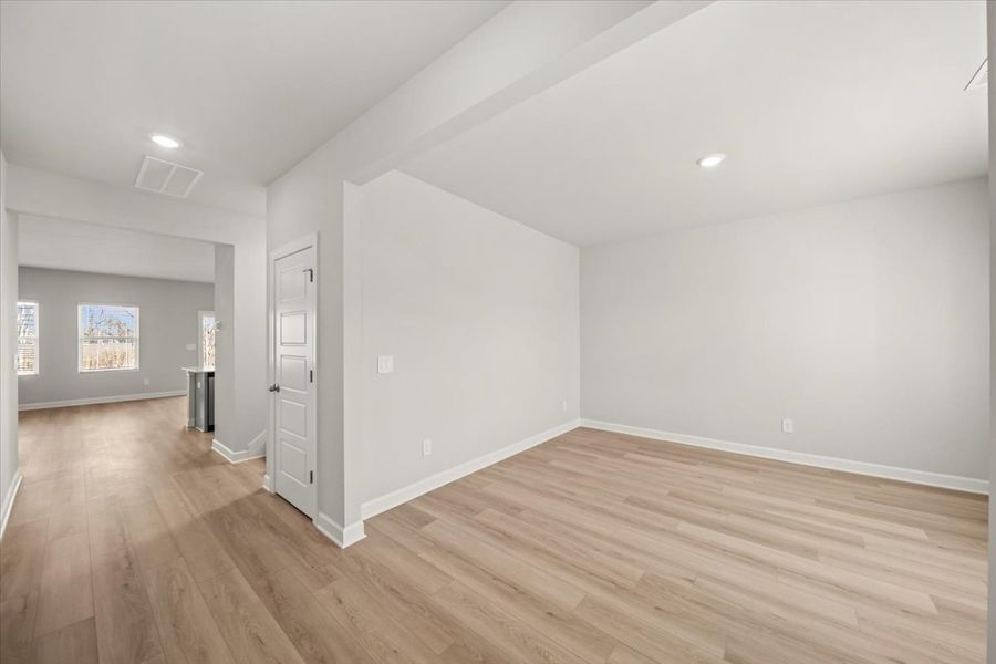 Spacious, unfurnished interior of a new home in Collier Ridge, Moore (Image 10).