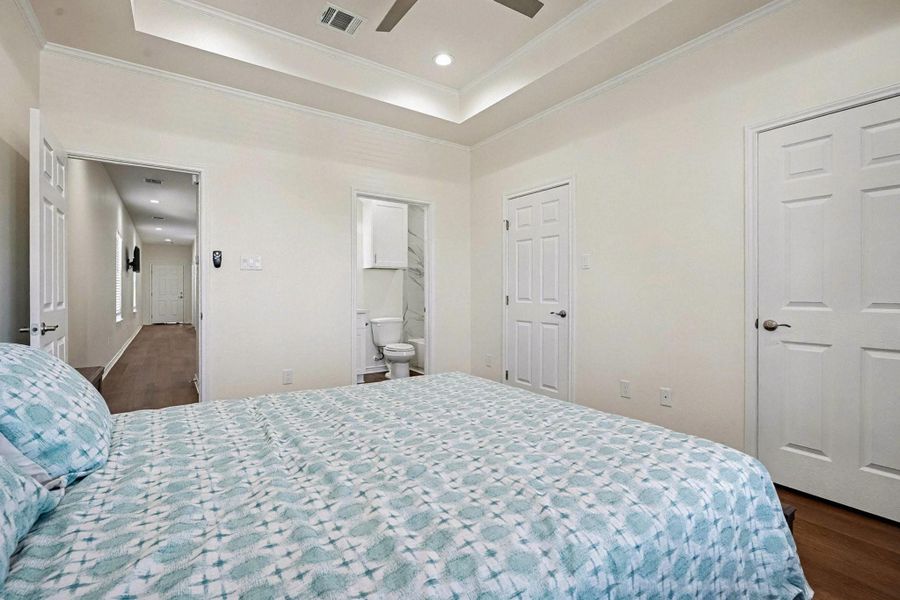 Bedroom has its own private bath and shower area! Bedroom has its own private bath and shower area!