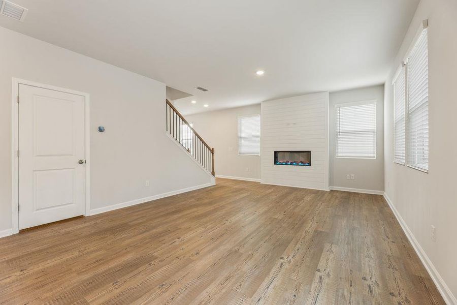 Spacious, unfurnished interior of a new home in Belleview Manor, Fairburn (Image 15).