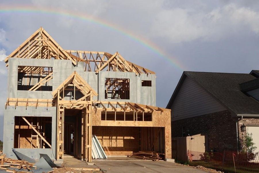 Design SelectioLet us show you how our advanced framing techniques have stood the test of time and allow more insulation for a quieter and more energy efficient home.ns