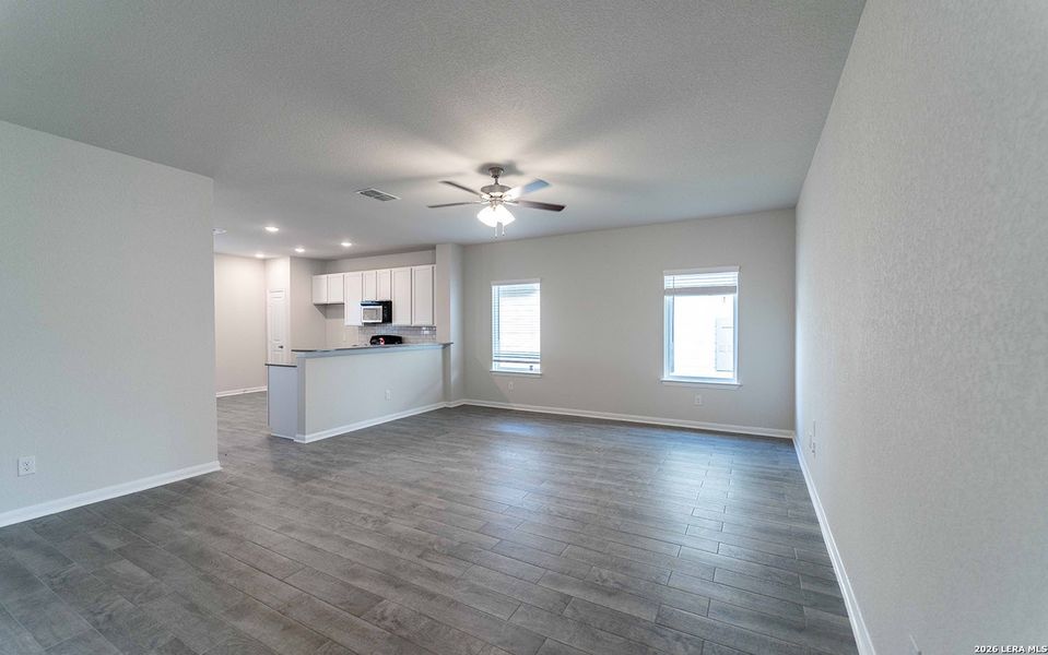 Spacious, unfurnished interior of a new home in Hickory Ridge, Elmendorf (Image 13). Spacious, unfurnished interior of a new home in Hickory Ridge, Elmendorf (Image 13).