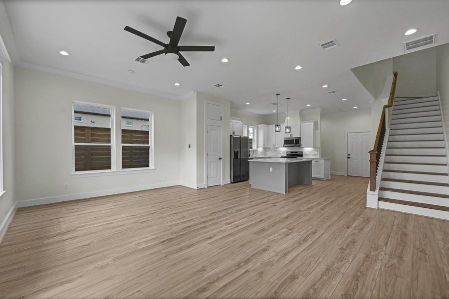 Spacious, unfurnished interior of a new home in , Houston (Image 23).