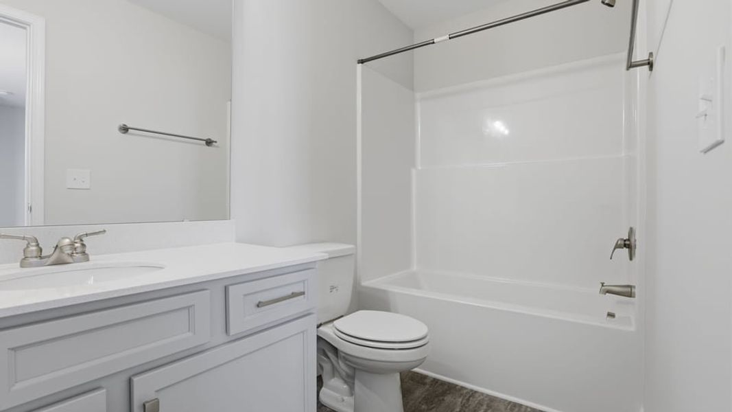 Furnished interior view inside a new home in Alder Pond, Campobello (Image 7).