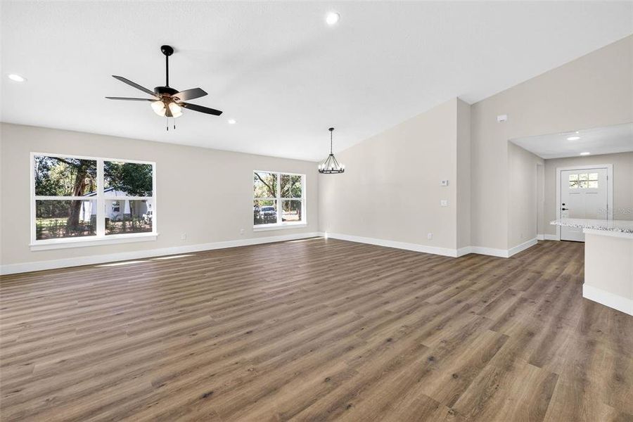 Spacious, unfurnished interior of a new home in , Dade City (Image 33).