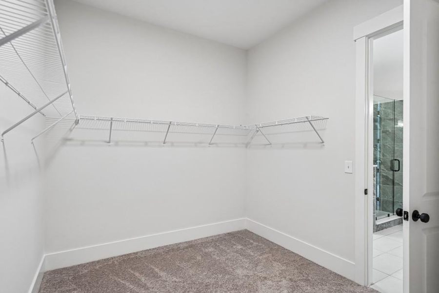 Spacious, unfurnished interior of a new home in Arden on Lanier, Cumming (Image 21).