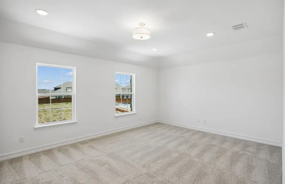 Spacious, unfurnished interior of a new home in Creekview Meadows, Pilot Point (Image 21). Spacious, unfurnished interior of a new home in Creekview Meadows, Pilot Point (Image 21).