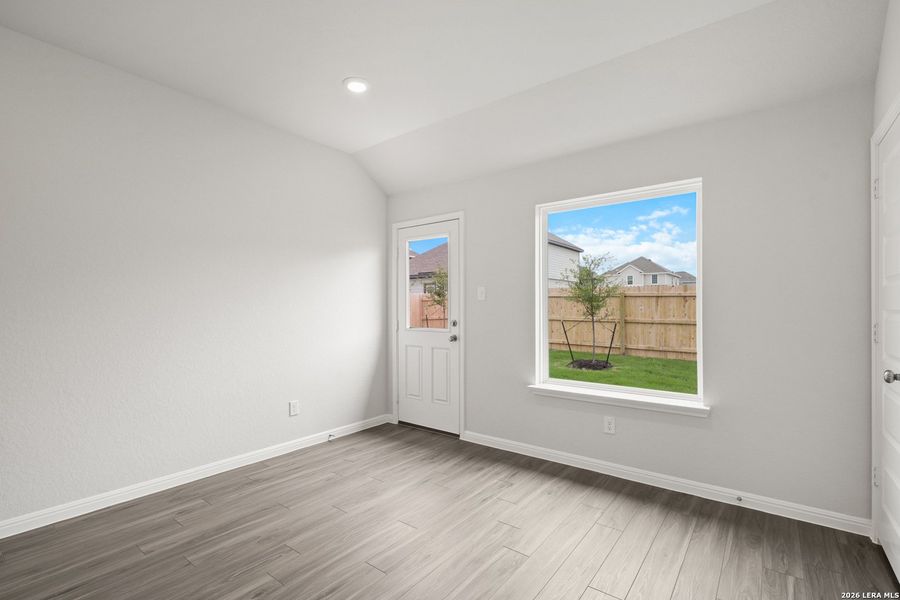 Spacious, unfurnished interior of a new home in Applewhite Meadows, San Antonio (Image 17).