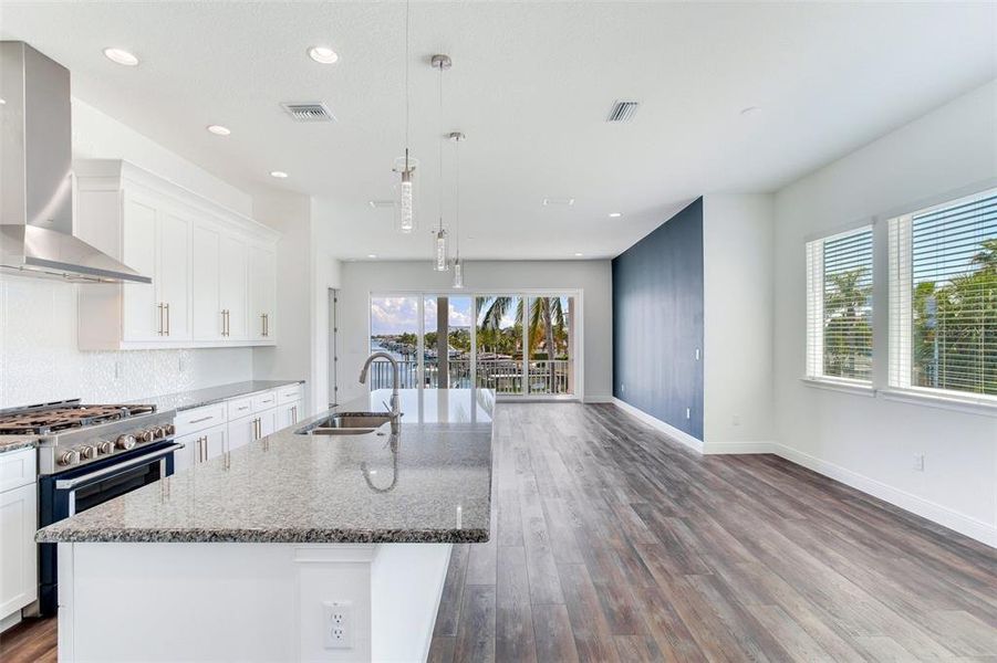 Furnished interior view inside a new home in , Treasure Island (Image 6).
