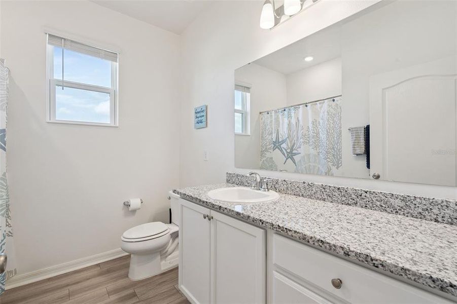 Furnished interior view inside a new home in , Mascotte (Image 20).