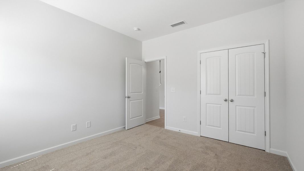 Spacious, unfurnished interior of a new home in Stillwater, Tullahoma (Image 26).