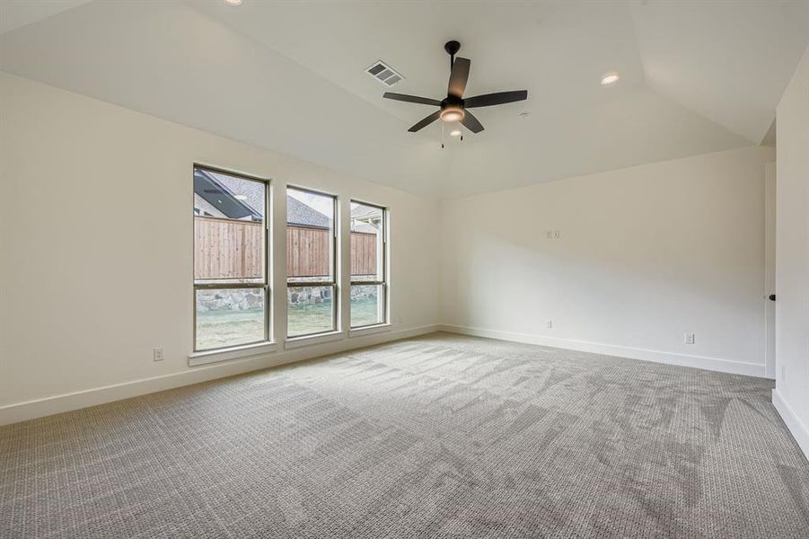 Spacious, unfurnished interior of a new home in , Midlothian (Image 26).