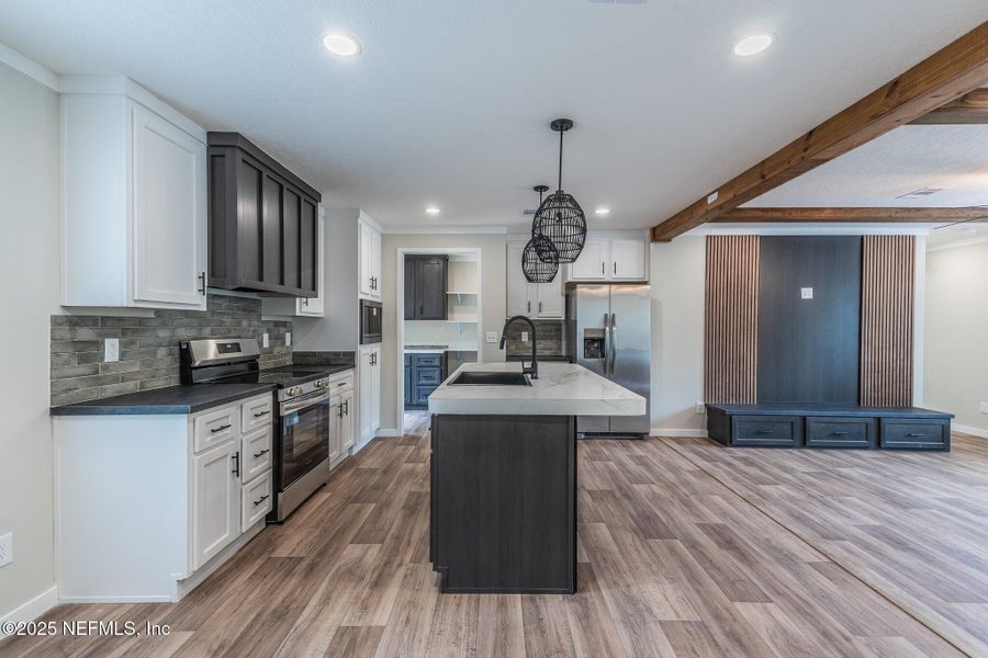 Furnished interior view inside a new home in , Callahan (Image 2).