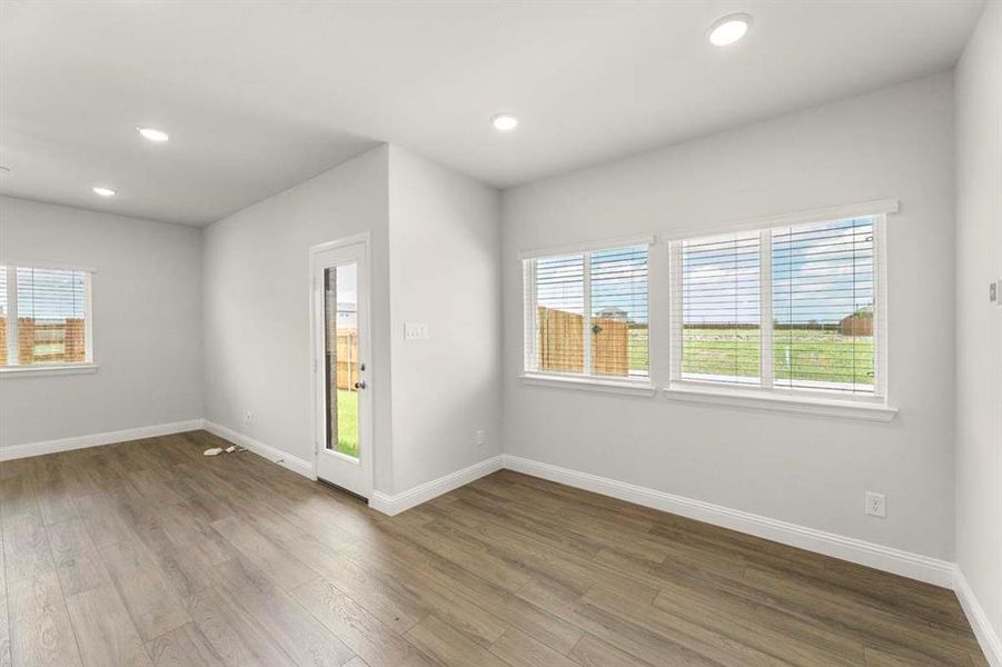 11-451-sweet-spring-lavon-tx-living-dining