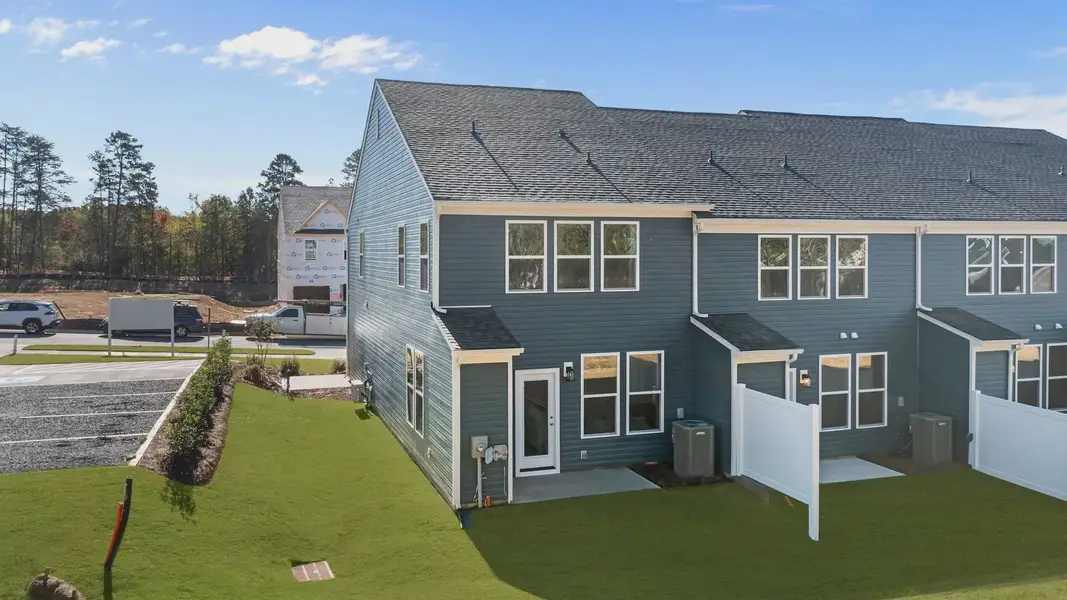 Exterior details and patio area of a home in Bell Glen, Charlotte (Image 3).