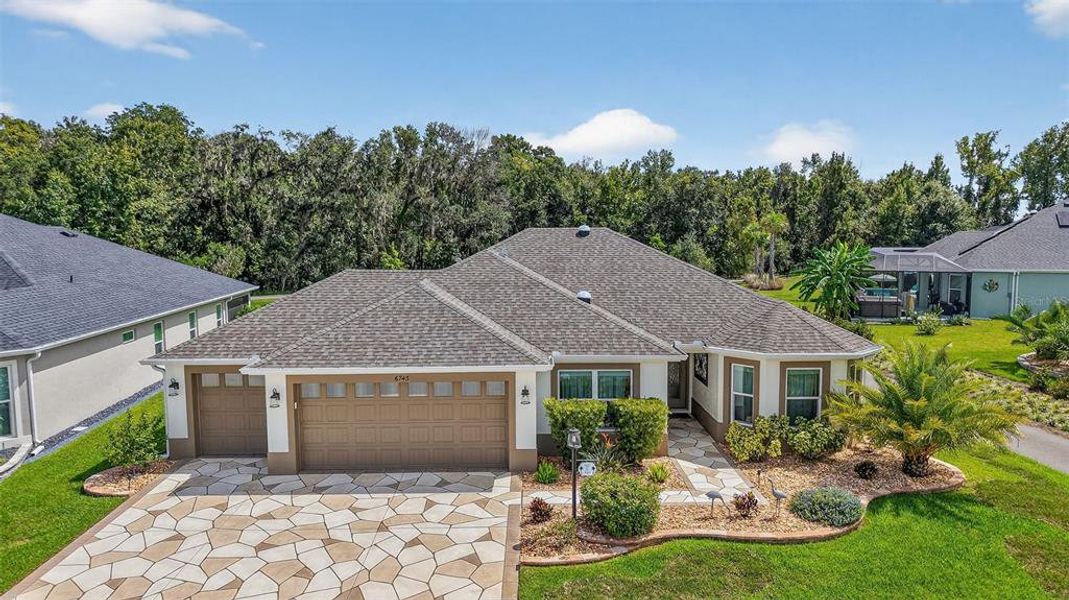 Image 25 of a home in .