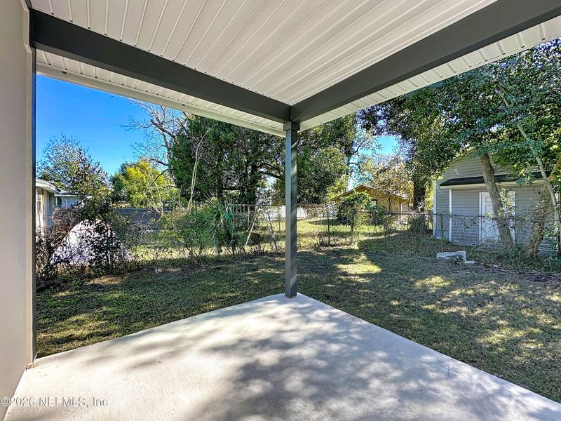 Exterior details and patio area of a home in , Jacksonville (Image 3).