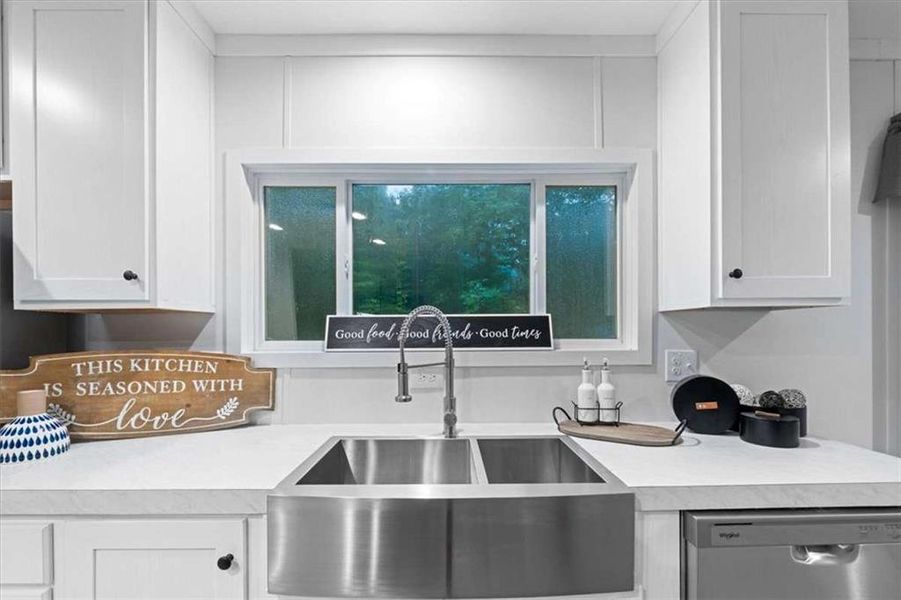 Furnished interior view inside a new home in , Eatonton (Image 7).