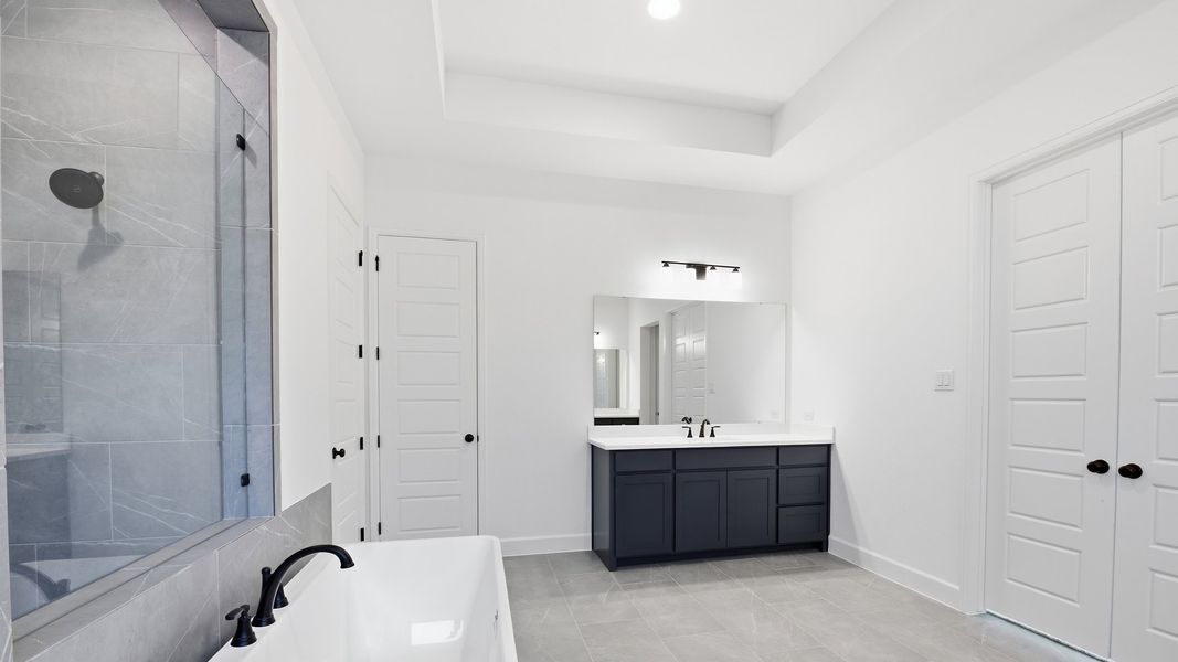Furnished interior view inside a new home in Sweetgrass, Haslet (Image 12).
