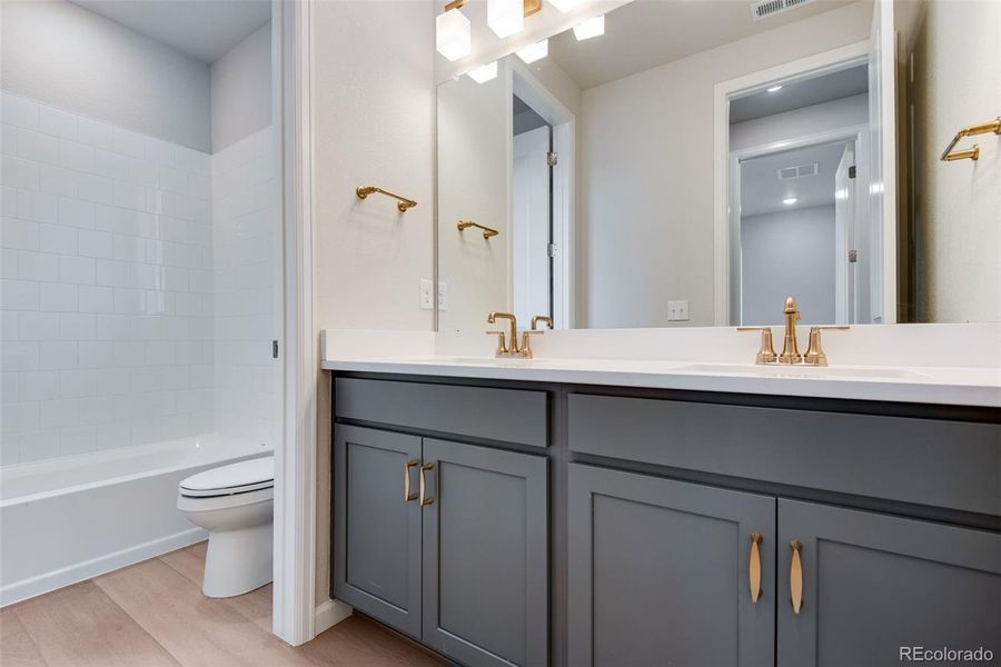 Image 45 of a home in Painted Prairie.