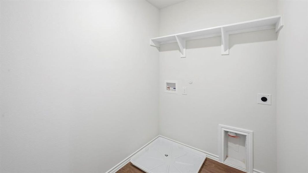 Spacious, unfurnished interior of a new home in Arbor Trails South, Princeton (Image 32).