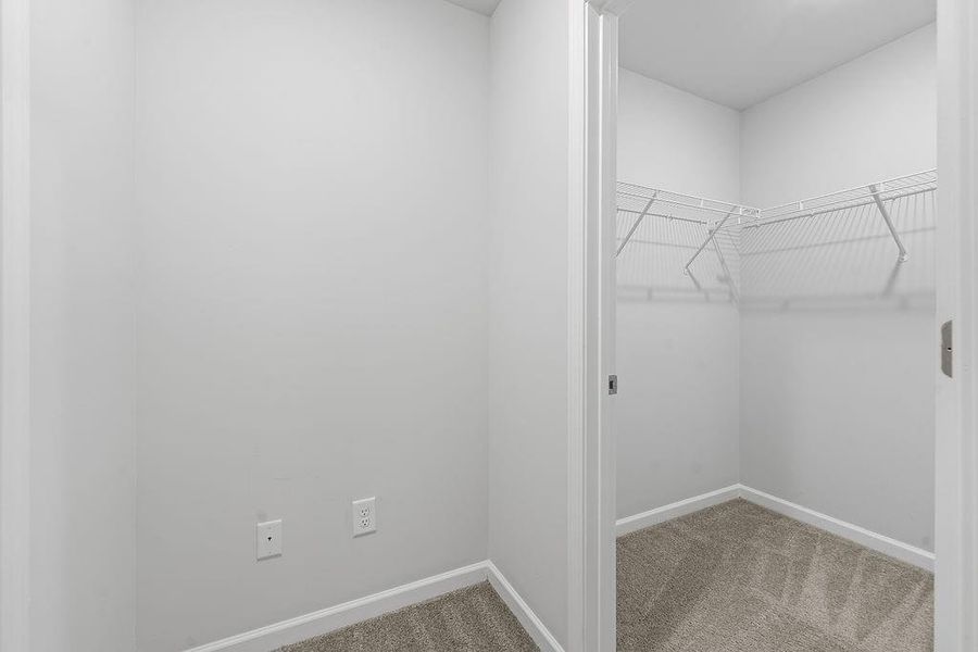 Spacious, unfurnished interior of a new home in , Lawrenceville (Image 27).