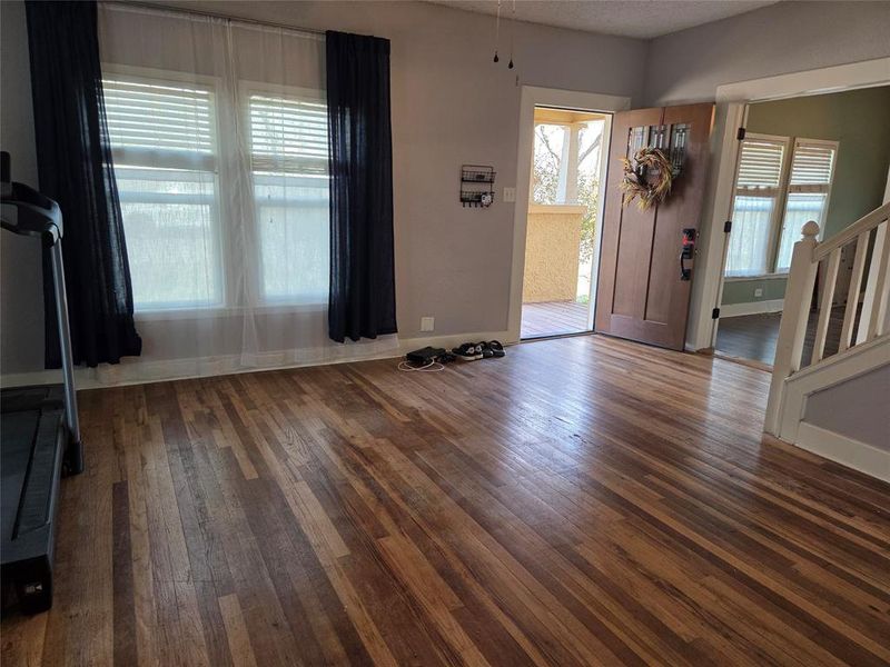 Spacious, unfurnished interior of a new home in , Cleburne (Image 15). Spacious, unfurnished interior of a new home in , Cleburne (Image 15).