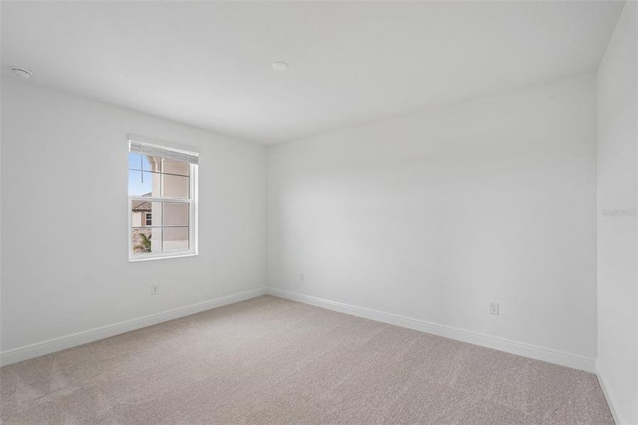 Spacious, unfurnished interior of a new home in Hawkstone, Sarasota (Image 27).