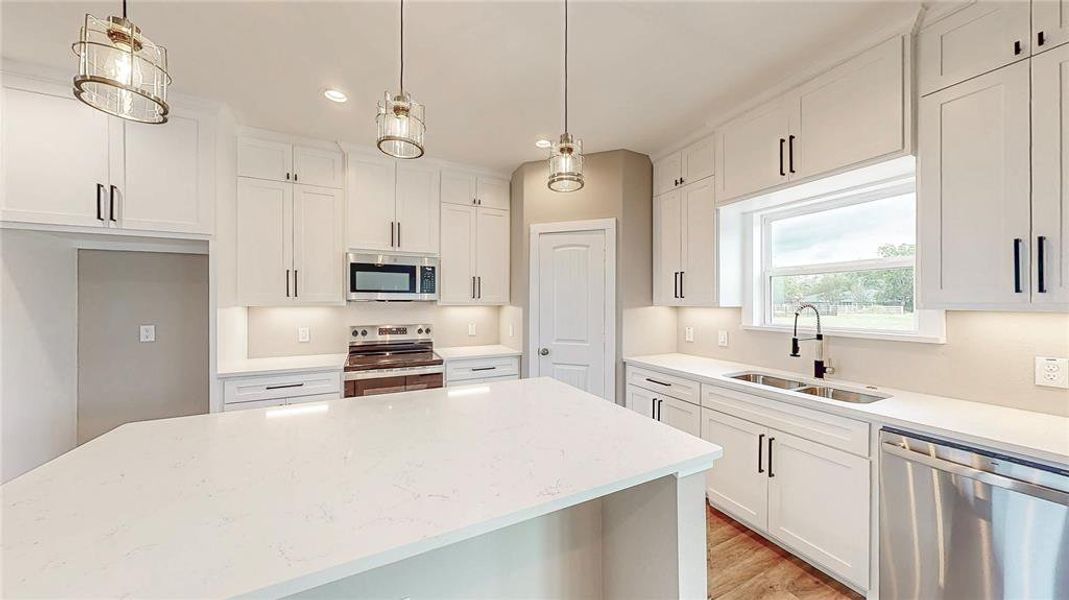 Custom built 42in cabinets with top boxes & corner walk in pantry