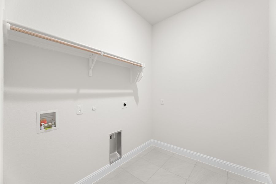 Spacious, unfurnished interior of a new home in Lovers Landing, Forney (Image 26). Spacious, unfurnished interior of a new home in Lovers Landing, Forney (Image 26).