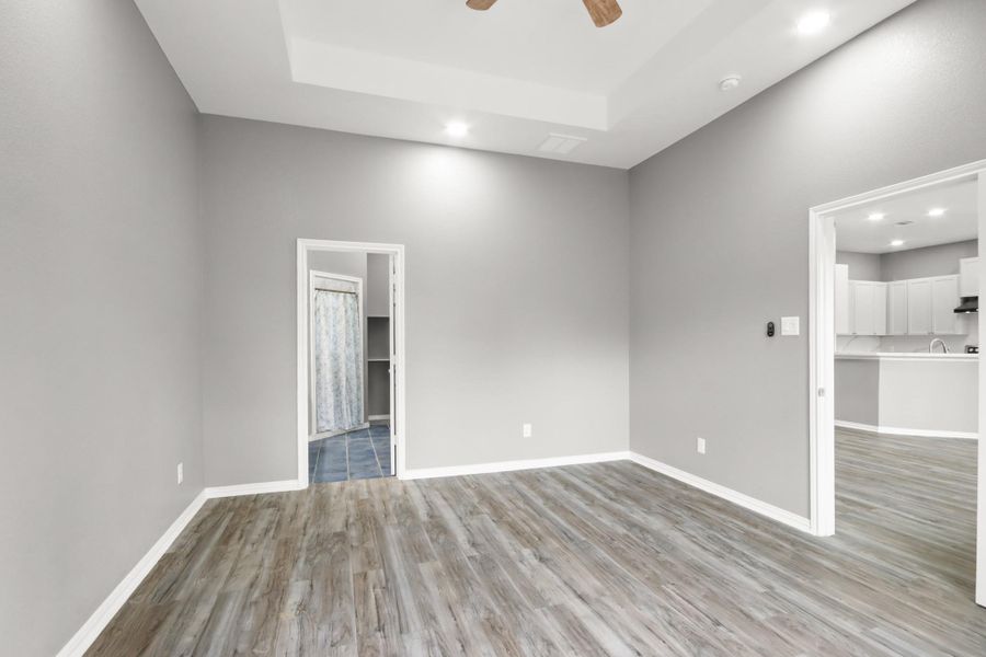 Spacious, unfurnished interior of a new home in , Houston (Image 24).
