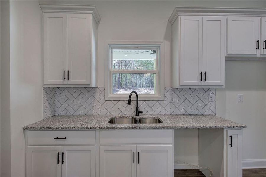 Furnished interior view inside a new home in , Dallas (Image 3).