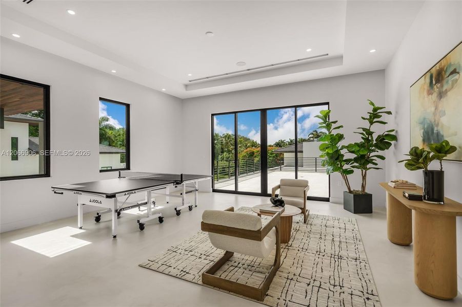 Community amenities in , Pinecrest (Image 23).