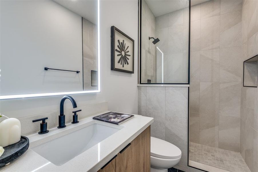 Furnished interior view inside a new home in , Dallas (Image 17).