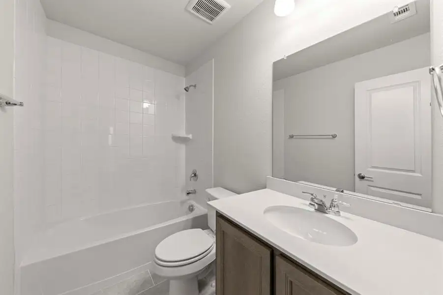15_1636 Meadow Crest Dr, Aubrey