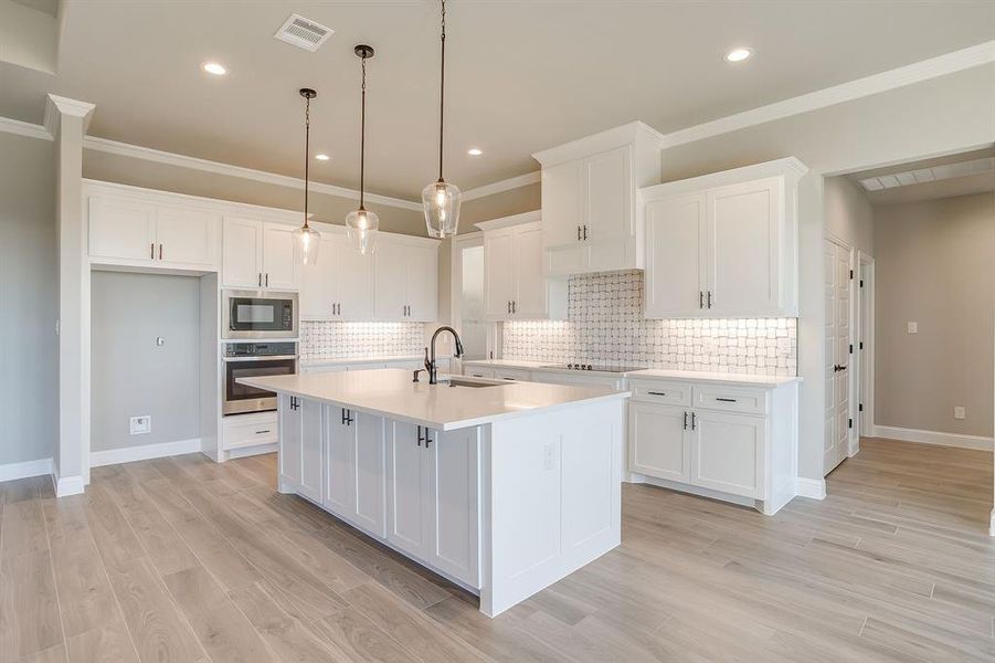 Furnished interior view inside a new home in , Weatherford (Image 7).