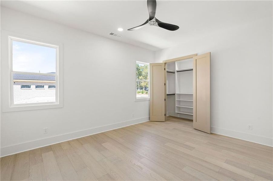Spacious, unfurnished interior of a new home in , Lawrenceville (Image 43).