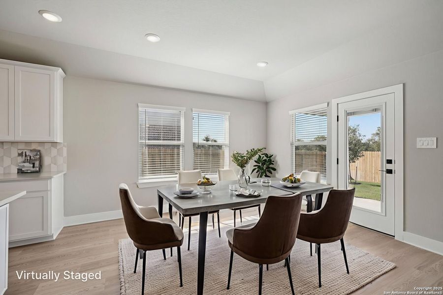 Furnished interior view inside a new home in Carmel Ranch, Schertz (Image 8). Furnished interior view inside a new home in Carmel Ranch, Schertz (Image 8).